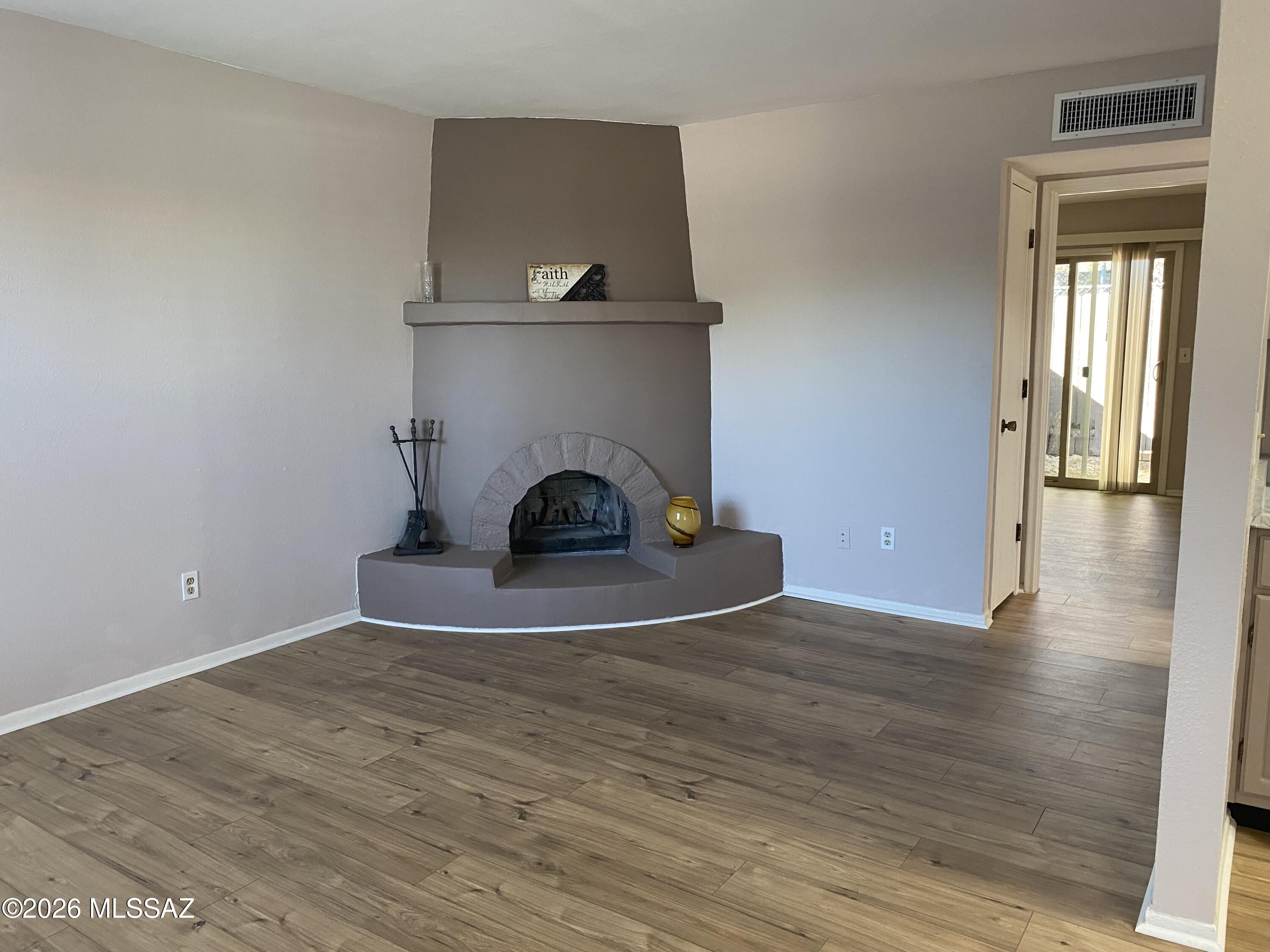 Casitas Del Valle Townhouses II (1-110) - Residential Lease