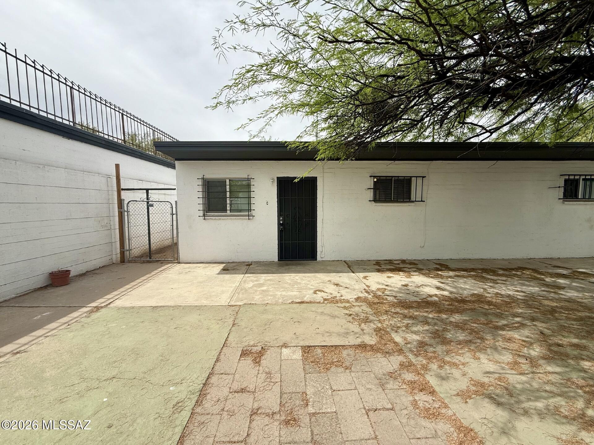 Unsubdivided - Residential Lease