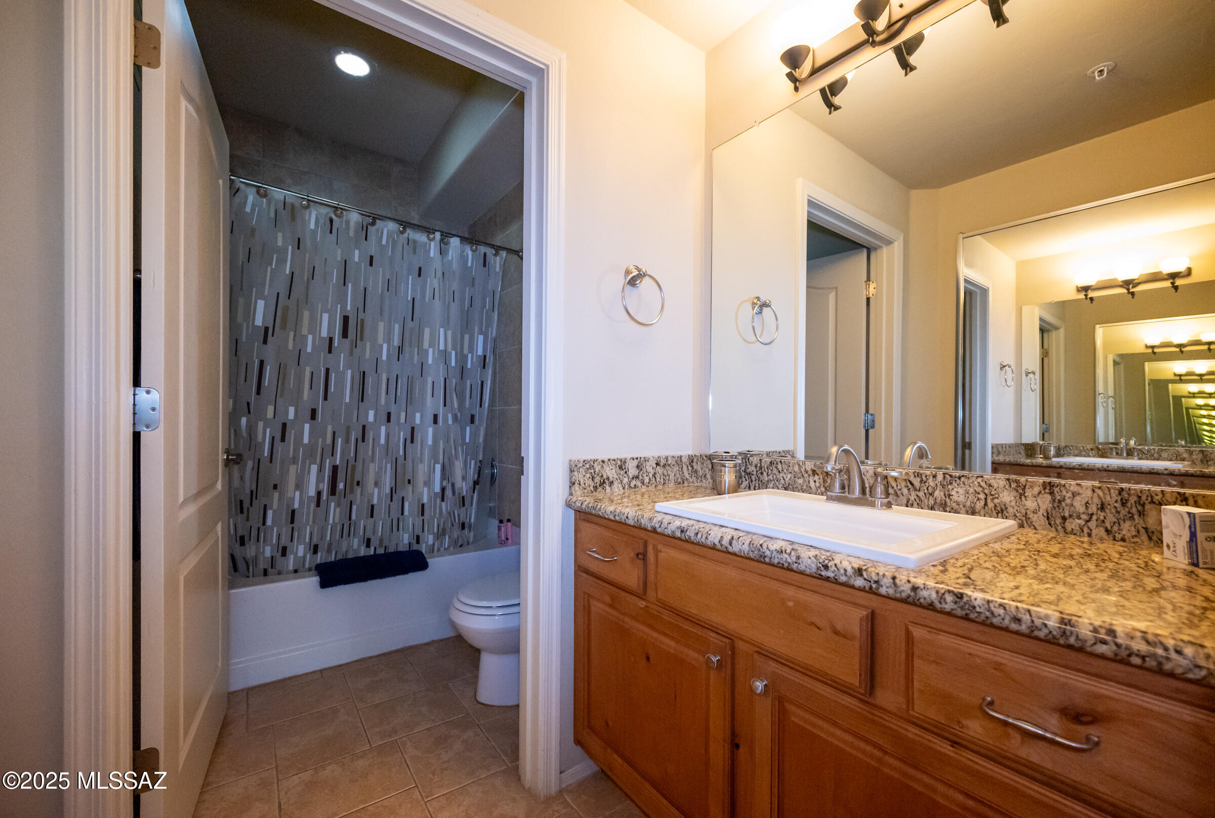 Hacienda Del Sol (1-69) - Residential Lease