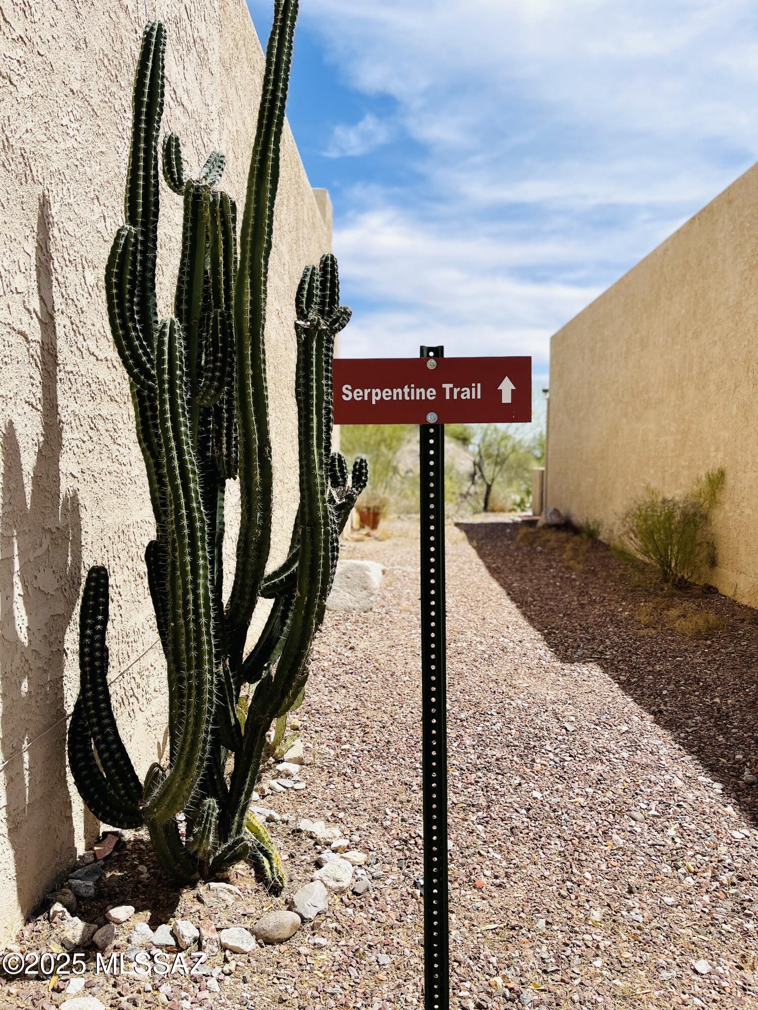 Viewpoint III (1-93) - Residential Lease