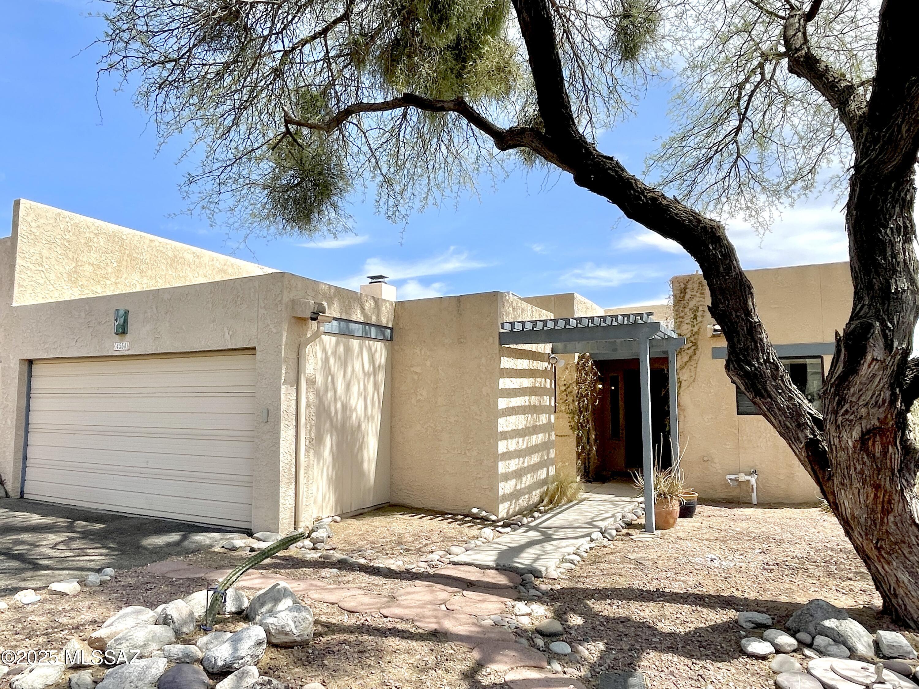 Viewpoint III (1-93) - Residential Lease