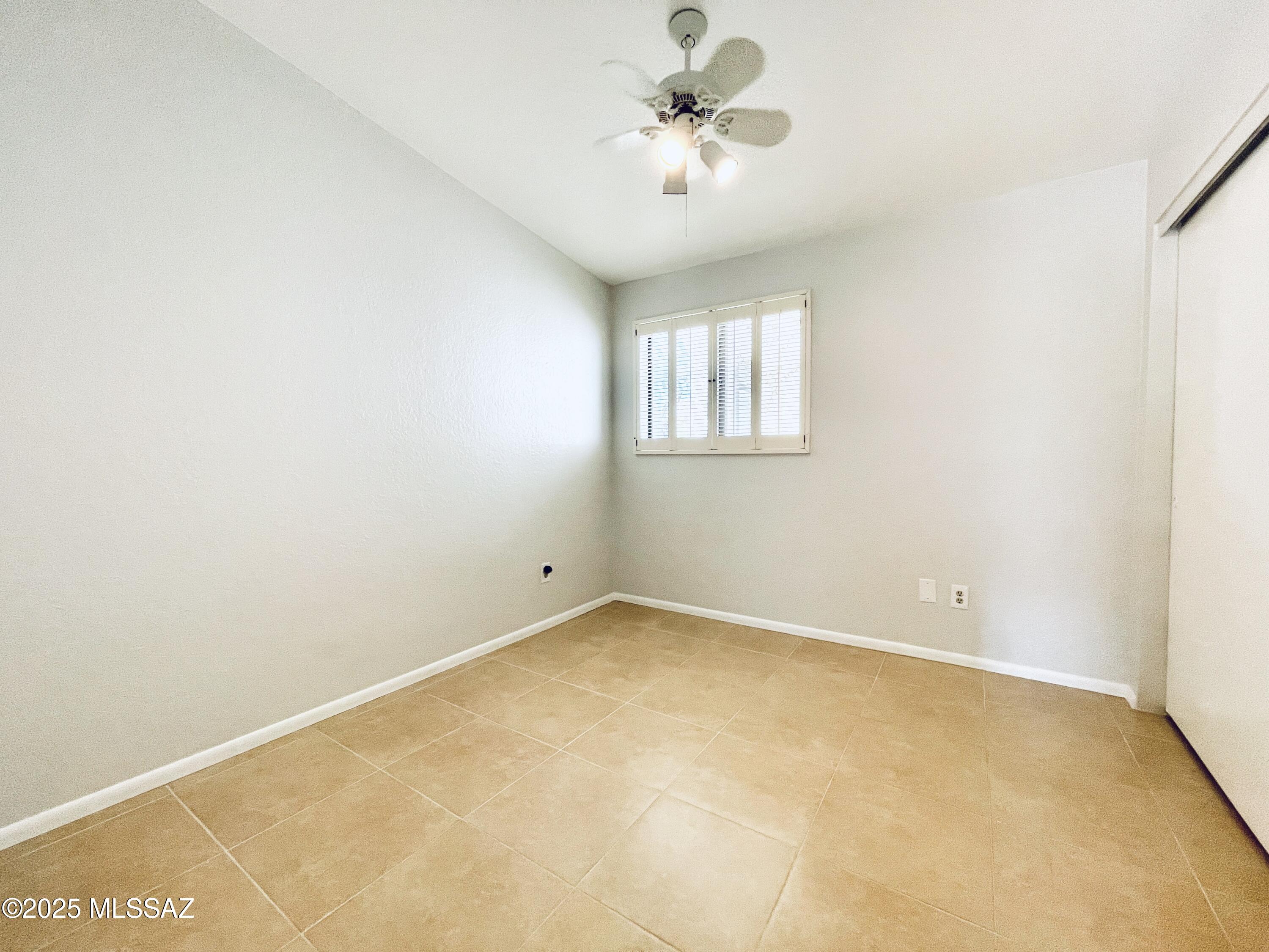 Viewpoint III (1-93) - Residential Lease