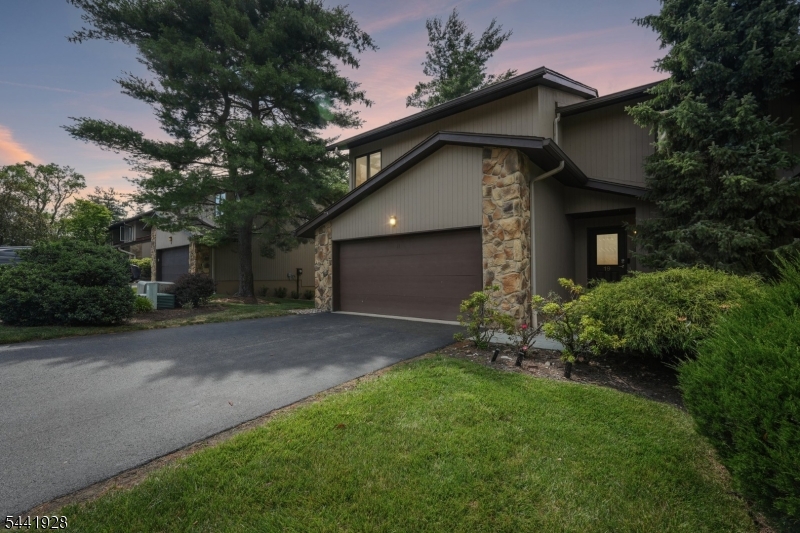 Wedgewood Knolls - Residential
