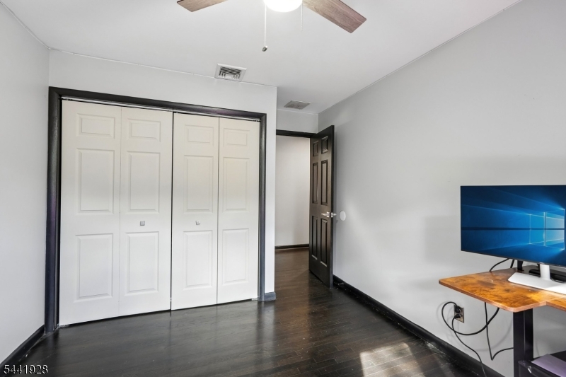 Wedgewood Knolls - Residential