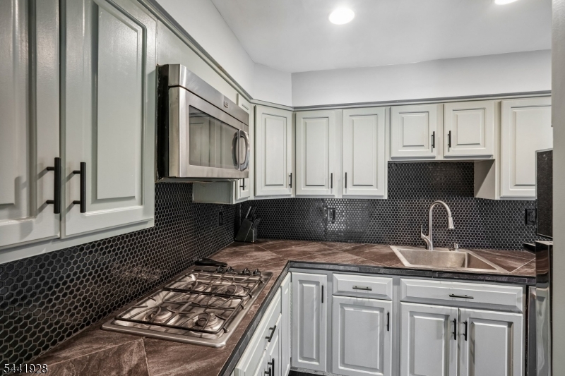 Wedgewood Knolls - Residential