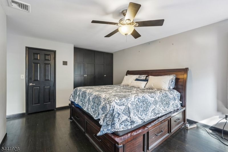 Wedgewood Knolls - Residential