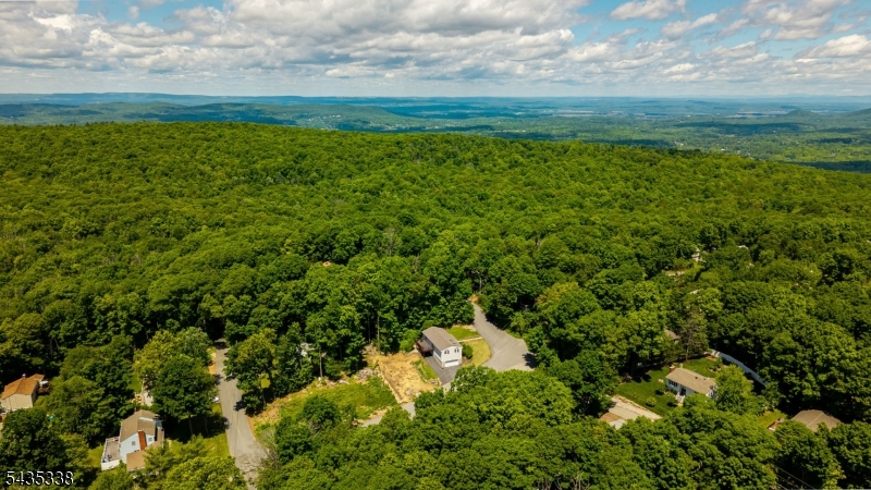 Barry Lakes - Residential