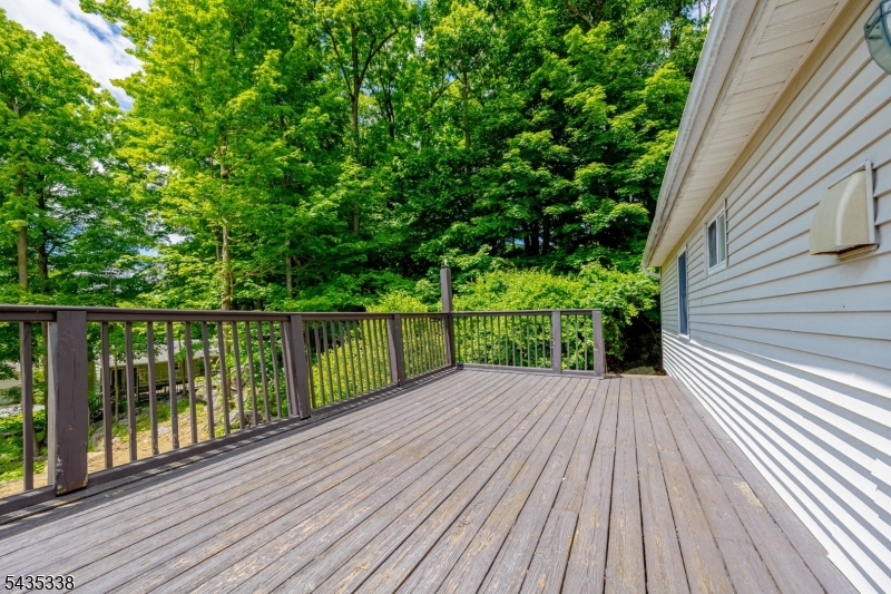 Barry Lakes - Residential