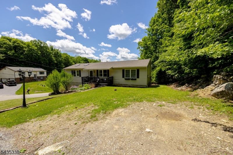 Barry Lakes - Residential