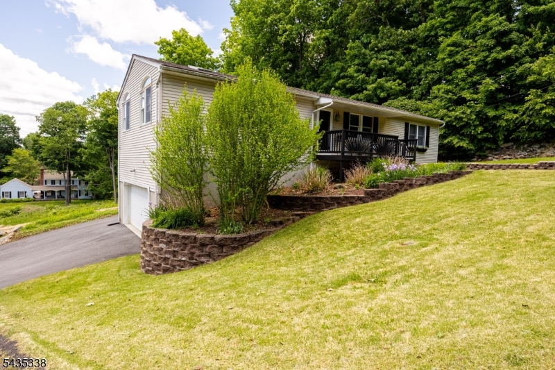Barry Lakes - Residential