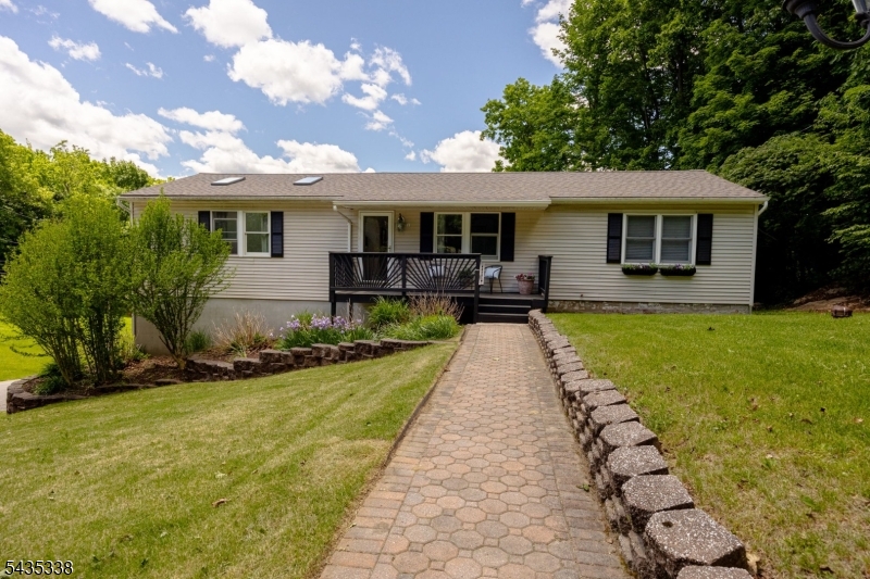 Barry Lakes - Residential
