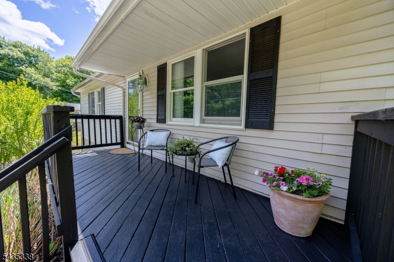 Barry Lakes - Residential