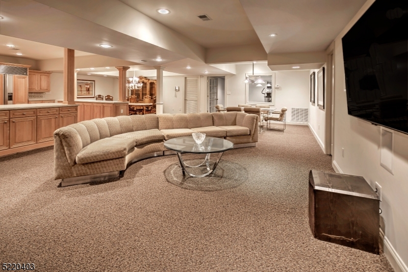 Emerald Pond - Residential