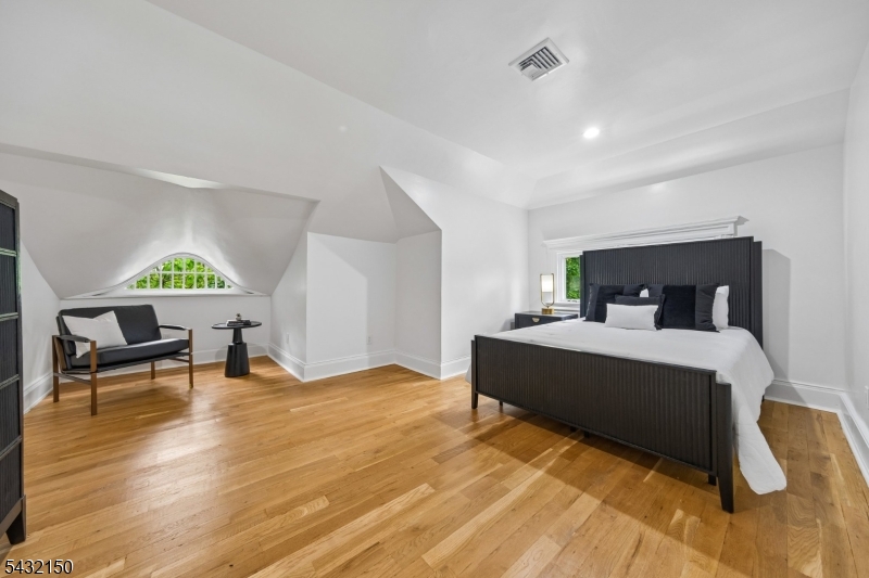 Montrose - Residential