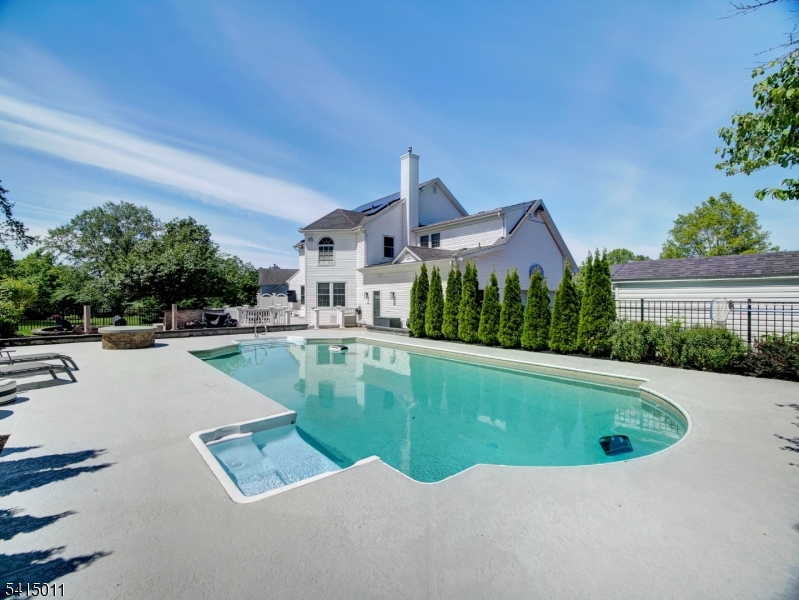 Hedgerow Estates - Residential