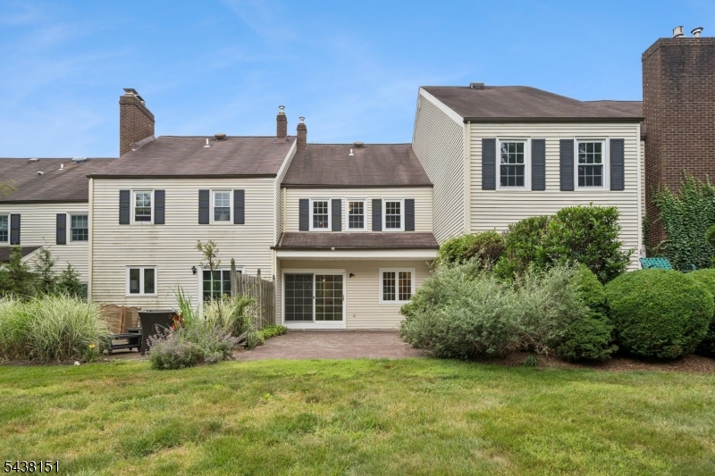 Mendham Commons - Residential