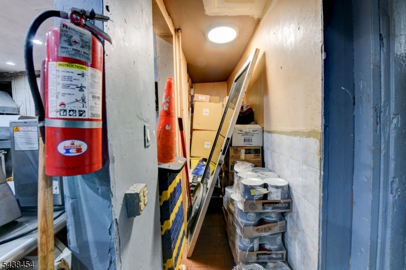 FORTH WARD - Commercial Sale