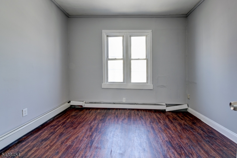 FORTH WARD - Commercial Sale
