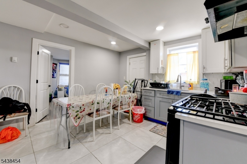 FORTH WARD - Commercial Sale