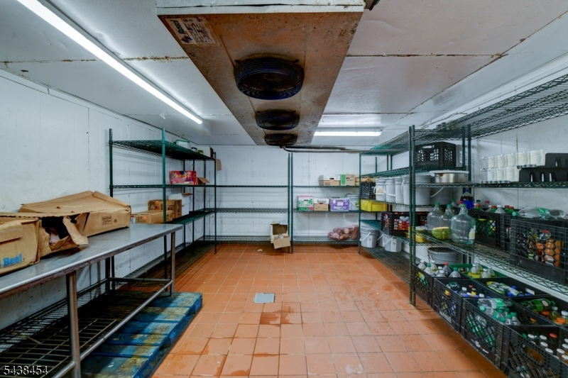 FORTH WARD - Commercial Sale