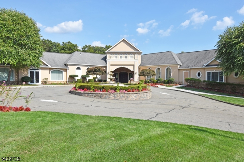 Fox Hills - Residential