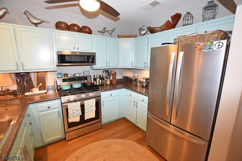 Fox Hills - Residential