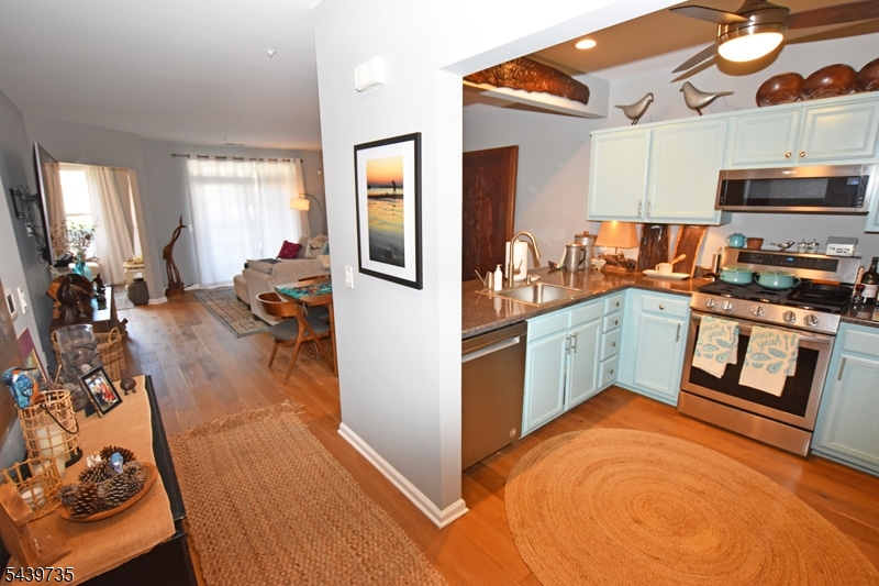 Fox Hills - Residential