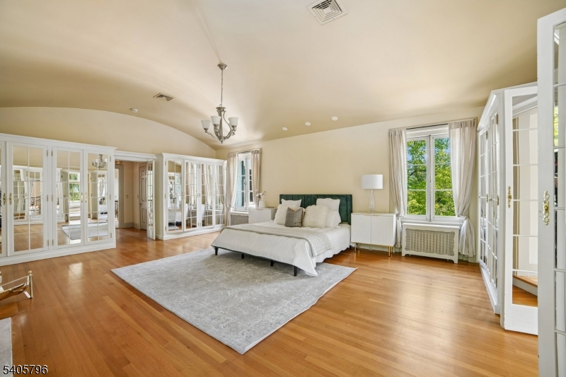 Llewellyn Park - Residential