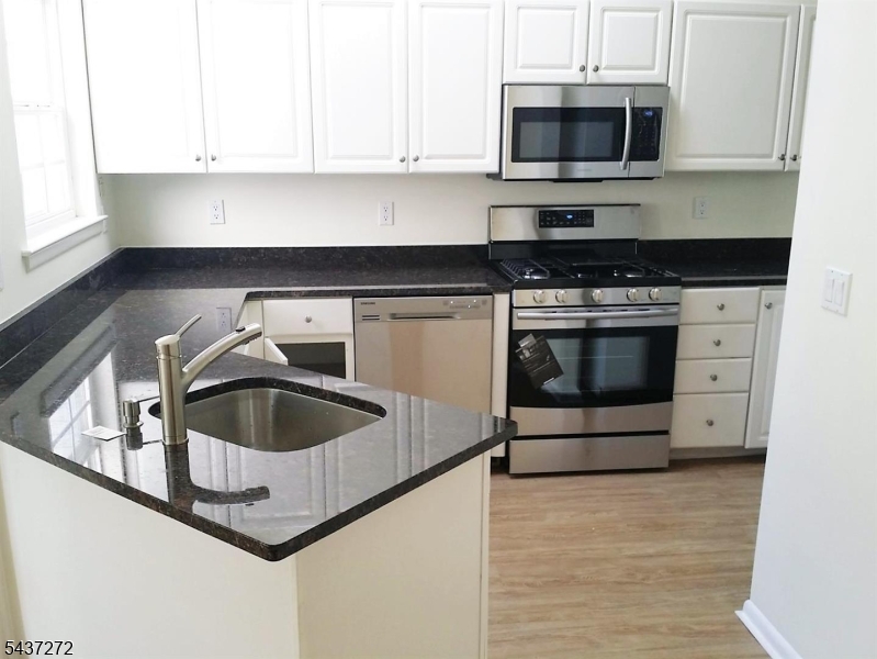 Oak Ridge - Residential Lease