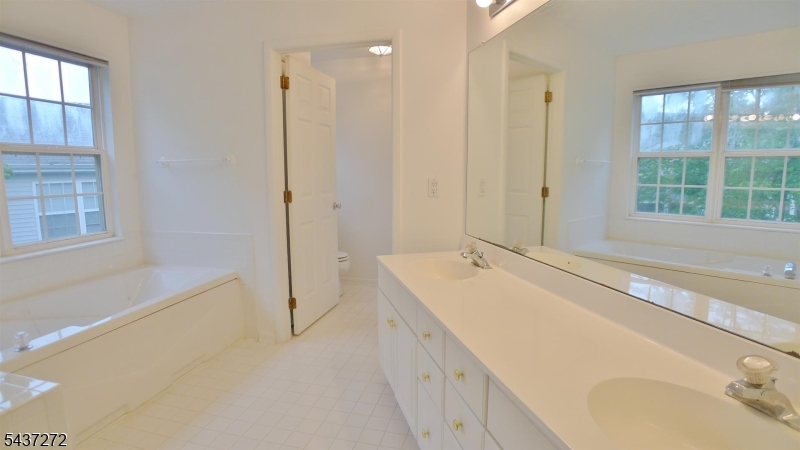 Oak Ridge - Residential Lease