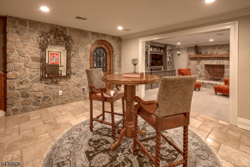 Estate Location - Residential