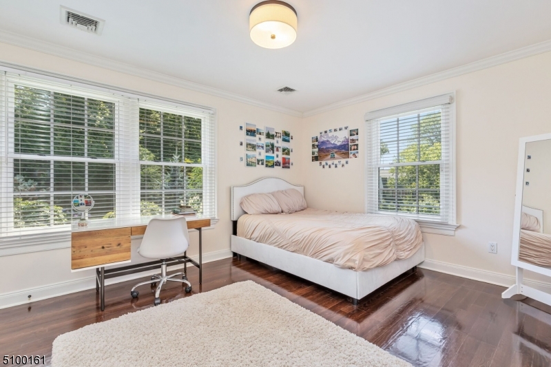 HARTSHORN - Residential