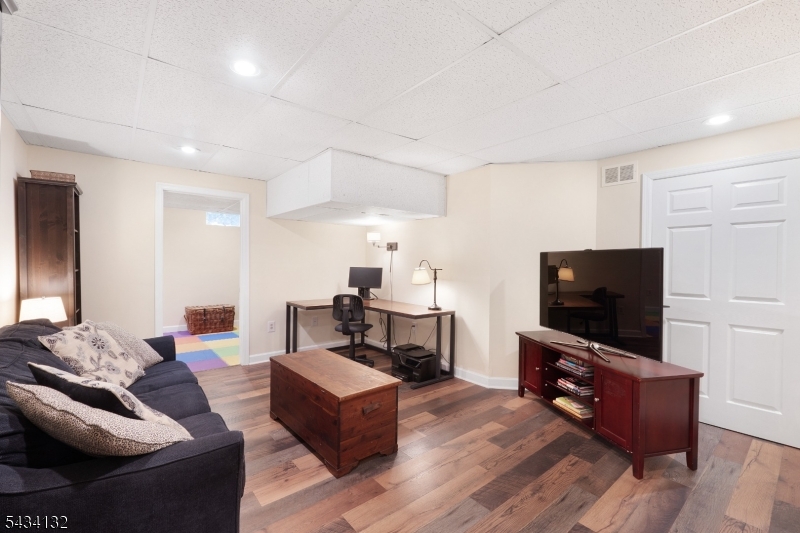 Kings Crossing - Residential