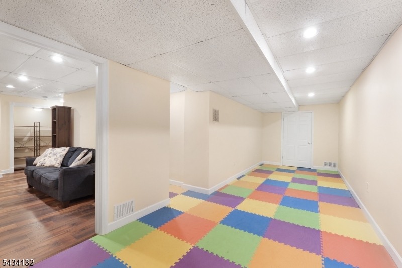Kings Crossing - Residential