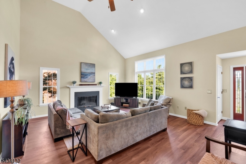 Kings Crossing - Residential