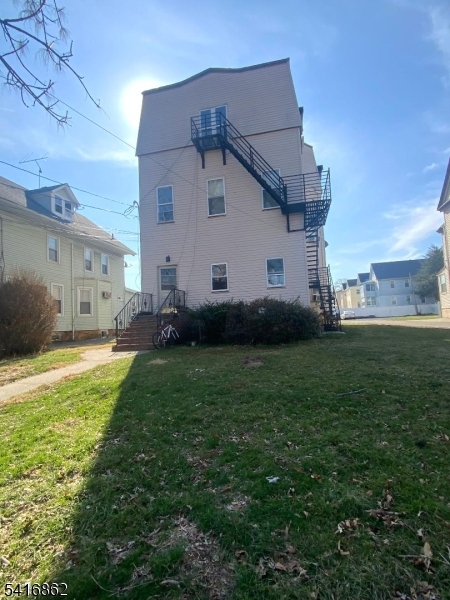 Elmora section - rooming house with 9 units,3 w one bedroom,6-studios. All 9 units with kitchenette, tile floors parking for more than 6 cars. Owner pays for all utilities 1-electric meter,1-gas meter, hot water tank 2023.bb hot water unit 2025, common driveway w #142-144 Murray st to be sold as is. lot size 50x2000