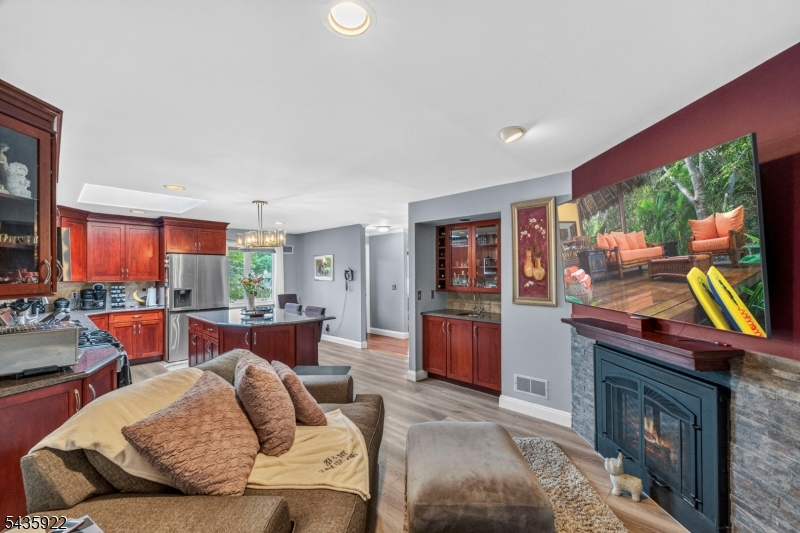Peach Hill - Residential