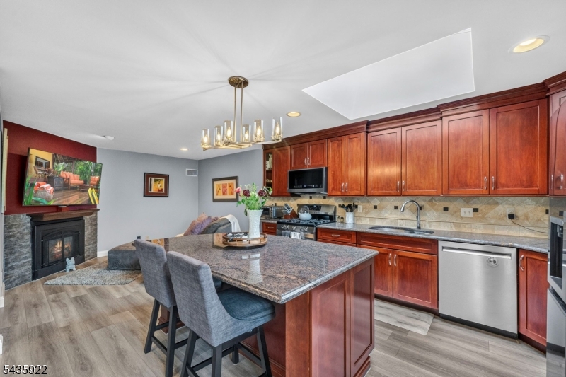 Peach Hill - Residential