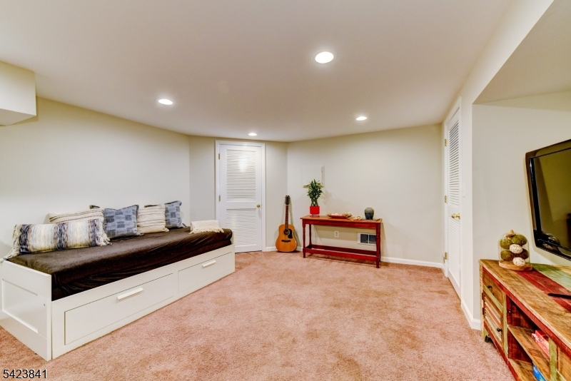 Murray Hill - Residential