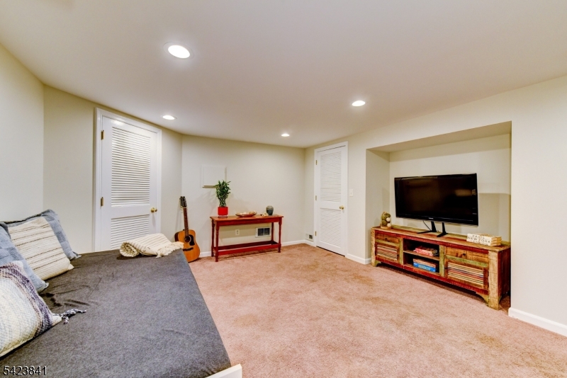Murray Hill - Residential