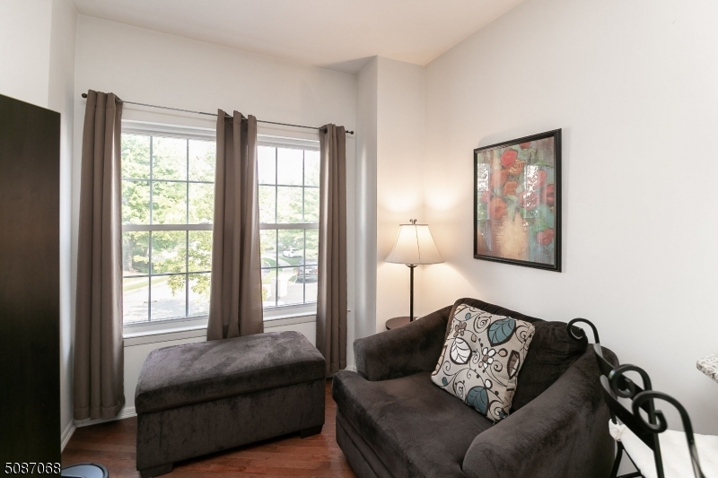 WHIPPANY - Residential