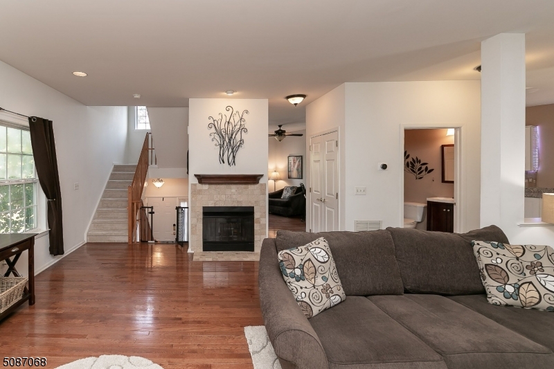 WHIPPANY - Residential