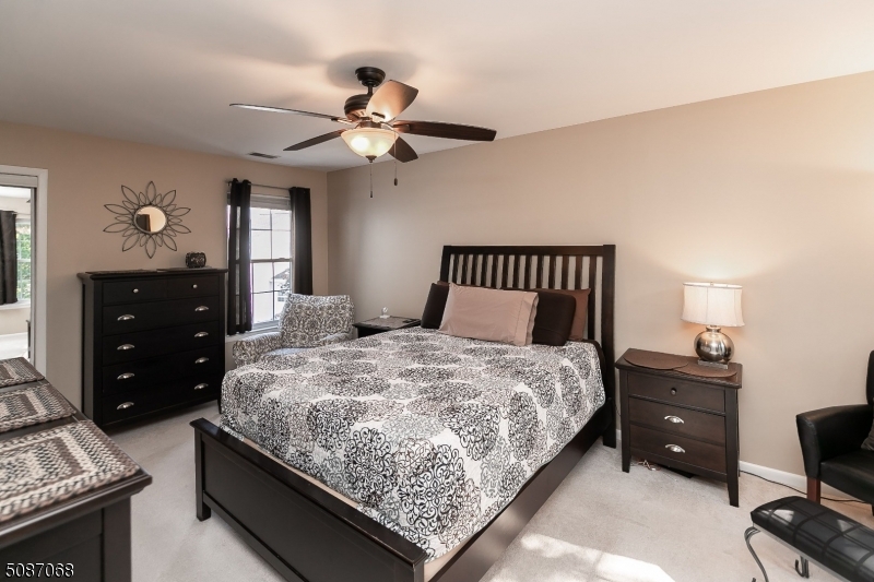 WHIPPANY - Residential