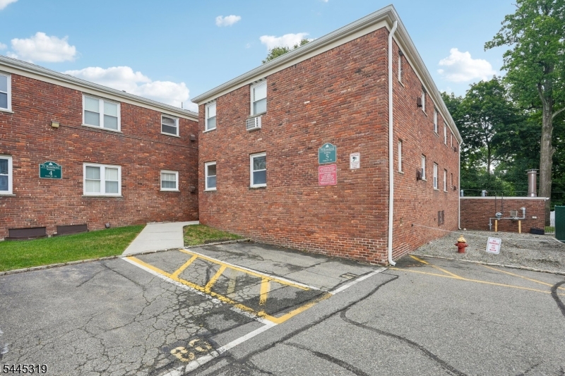 Parkside Gardens - Residential