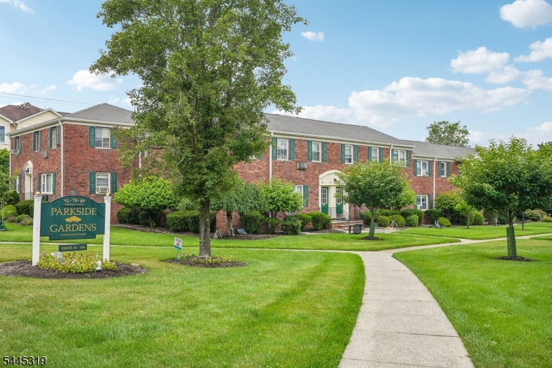 Parkside Gardens - Residential