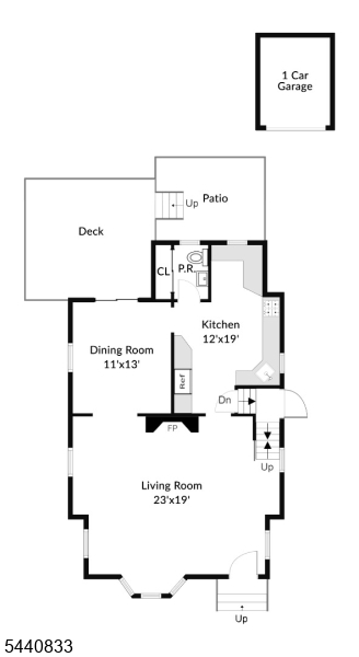 Main image without alt text