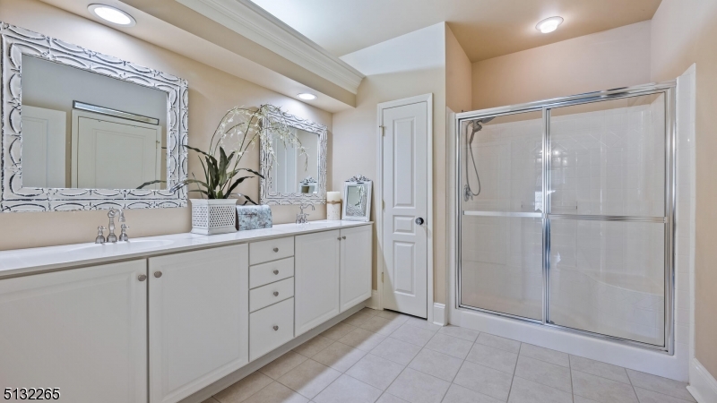 SOMERSET RUN - Residential