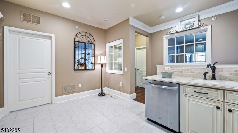 SOMERSET RUN - Residential
