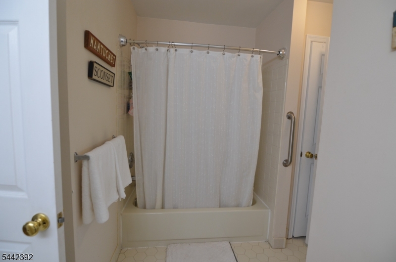 Spring Ridge - Residential Lease