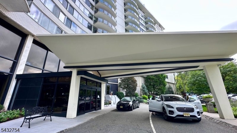 Claridge House 1 - Residential